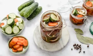 Jakie ogórki do sałatki gyros? Odkryj najlepsze smaki i tekstury