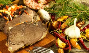 Jak przygotować dziczyznę do pieczenia, by uniknąć suchego mięsa