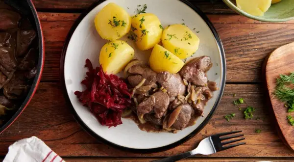 Wątróbka drobiowa jak zrobić - prosta i smaczna receptura na obiad