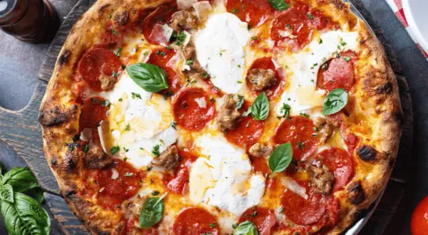Pizza Rossa - Co to jest? Odkryj sekrety włoskiej pizzy