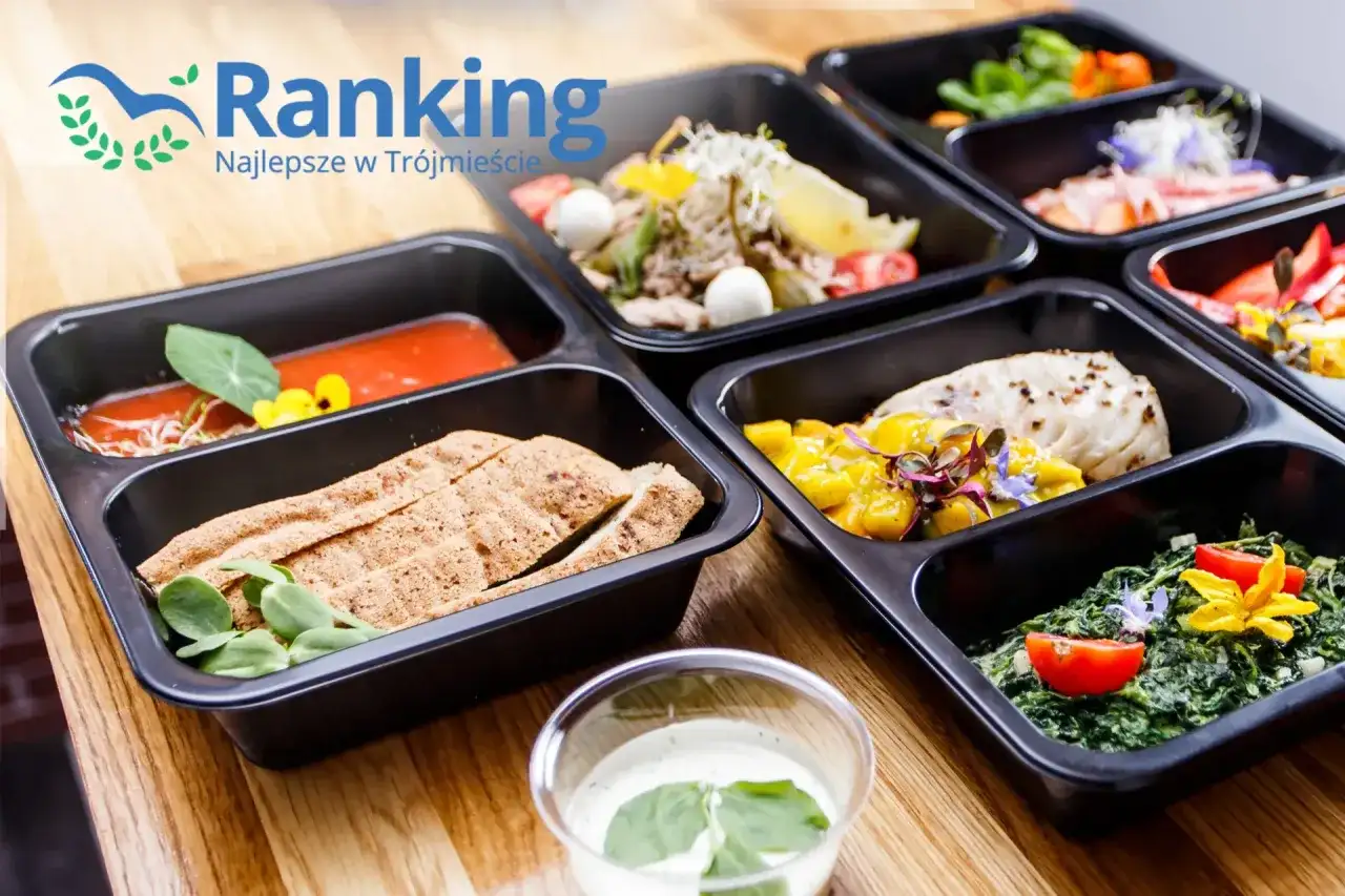 Najlepszy catering dietetyczny - Ranking 2026. Kolorowe, zdrowe posiłki w pudełkach, gotowe do spożycia.